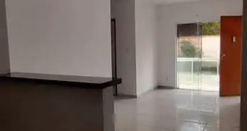 Casa com 2 quartos para alugar na Rua Mário Covas, Jardim Atlântico Oeste (Itaipuaçu), Maricá