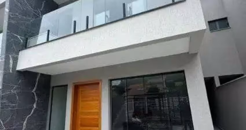 CASA, 4 DORMITÓRIOS