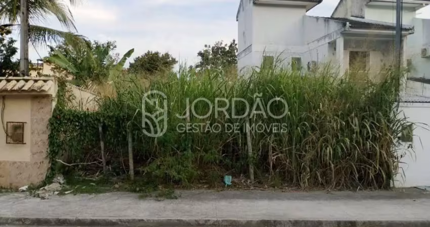 Terreno à venda na Estrada Alcebíades Pinto, 14, Itaipu, Niterói