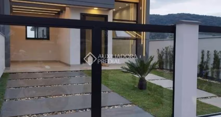 Casa com 3 quartos à venda na Pedro Crispim Felisbino, 45, Alto Aririu, Palhoça