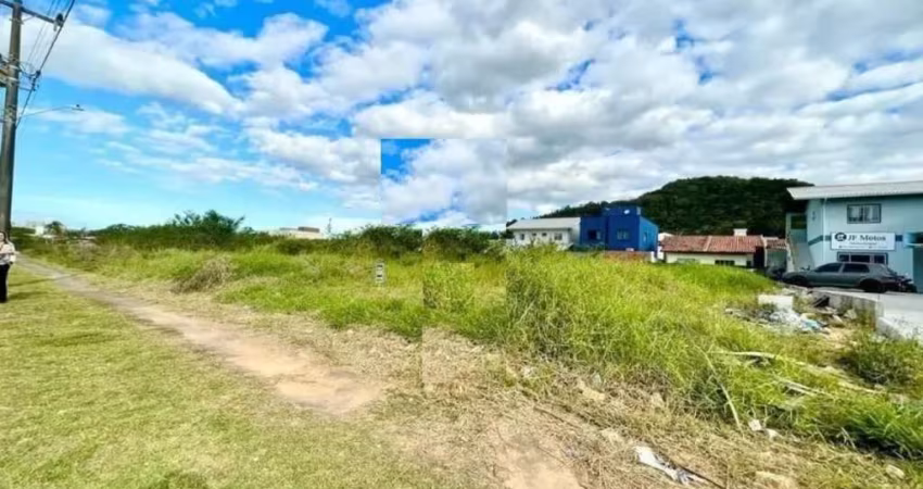 Terreno à venda na Avenida Paulo Roberto Vidal, 2554, Bela Vista, Palhoça