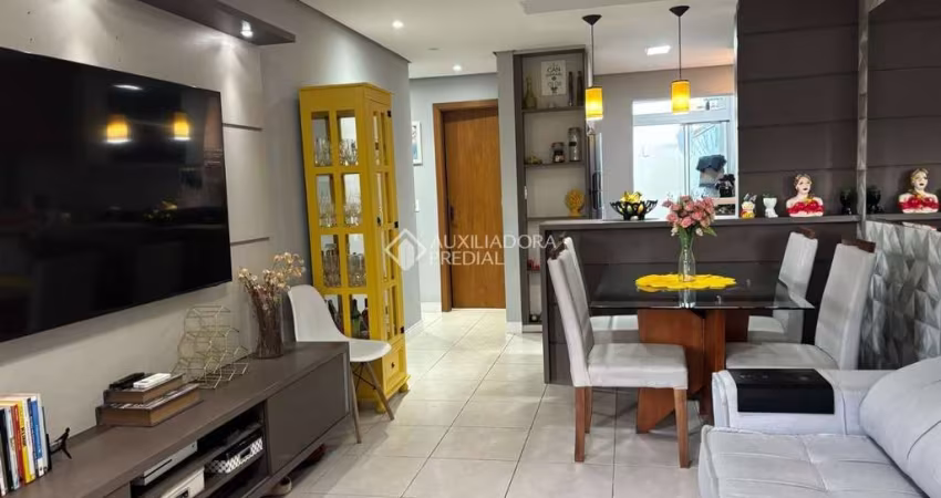 Casa em condomínio fechado com 3 quartos à venda na Av Frederico Augusto Ritter, 3601, Distrito Industrial, Cachoeirinha