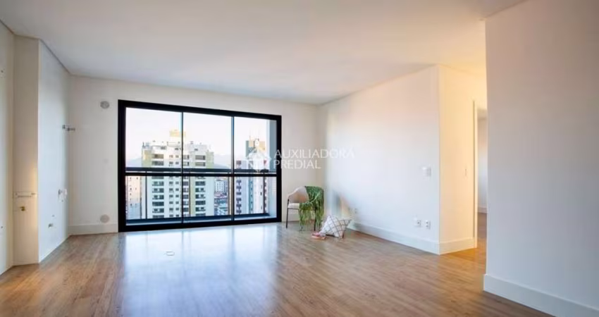 Apartamento com 2 quartos à venda na Rua João Batista Derner Neves, 30, Kobrasol, São José