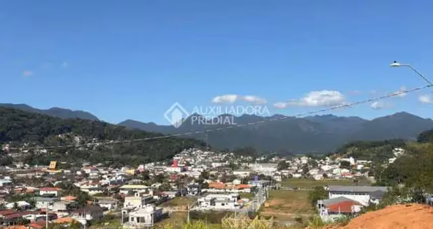 Terreno à venda na Pedro Crispim Felisbino, 08, Alto Aririu, Palhoça