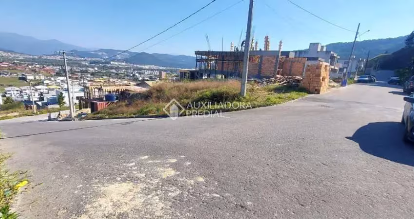 Terreno à venda na Rua Tomáz Domingos da Silveira, 00, São Sebastião, Palhoça