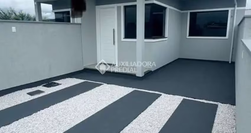 Casa com 2 quartos à venda na Michelangelo, 14, Barra do Aririú, Palhoça
