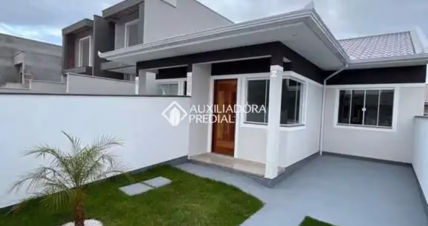 Casa com 2 quartos à venda na Michelangelo, 10, Barra do Aririú, Palhoça