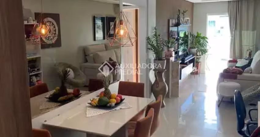 Apartamento com 2 quartos à venda na Rua Bolonha, 258, Pagani, Palhoça
