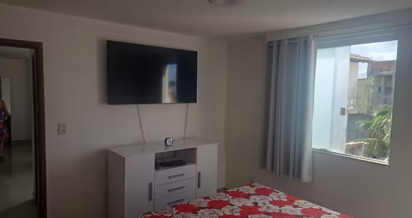 Apartamento 2/4  com suíte reformado em Itapuã.