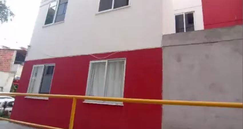 Oportunidade de apartamento 2/4 no condomínio canto do paraíso azul