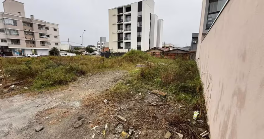 Terreno à venda na Rua Belo Horizonte, 805, Areias, Camboriú