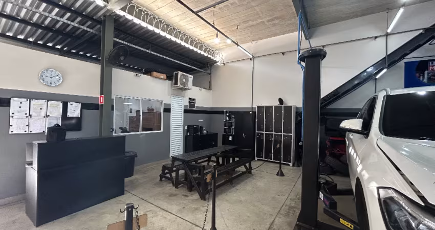 Alugo galpão na Taquara 460 m2