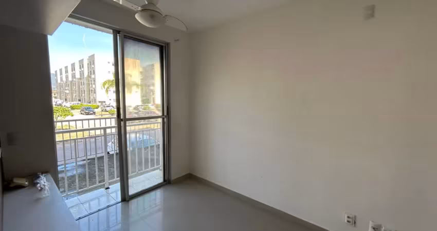 Apartamento com 2 quartos para alugar na Estrada da Boiuna, 1600, Taquara, Rio de Janeiro