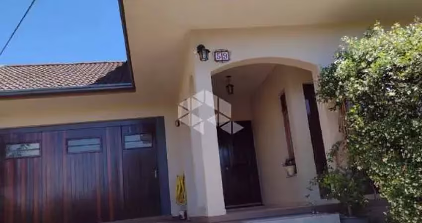 Excelente casa no Bairro Bavária