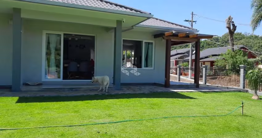 Casa com 3 quartos à venda na Wilma Ritter, 136, Centro, Picada Café