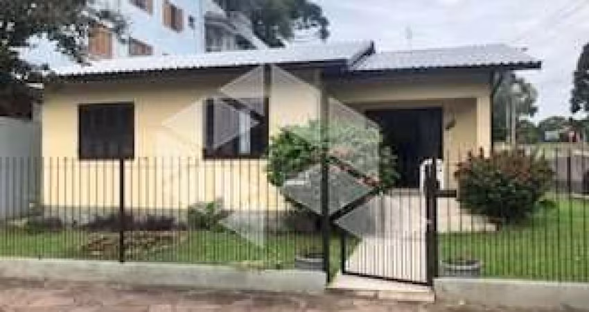Bela casa para moradia e investimento. Excelente oportunidade de negócio.