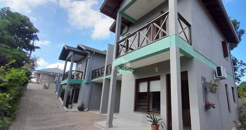 Casa sobrado cm 2 quartos