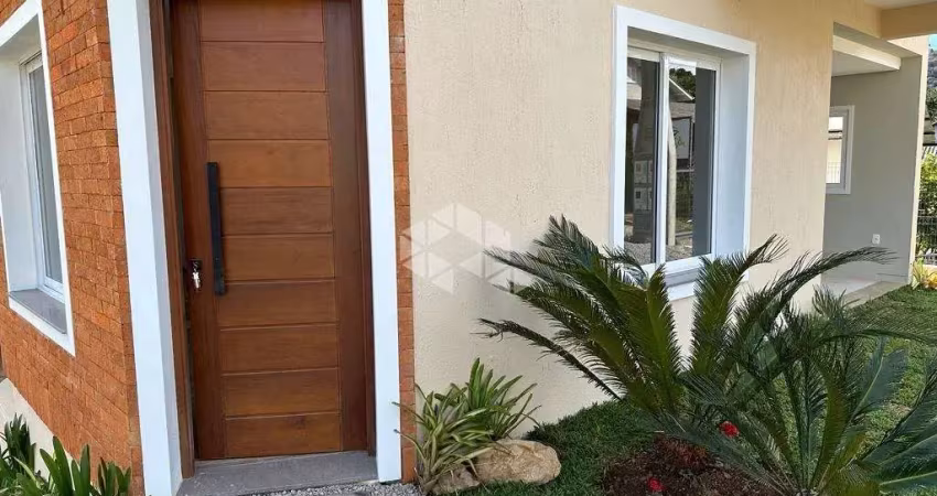 Sobrado com 2 quartos (sendo um suíte) no bairro piá