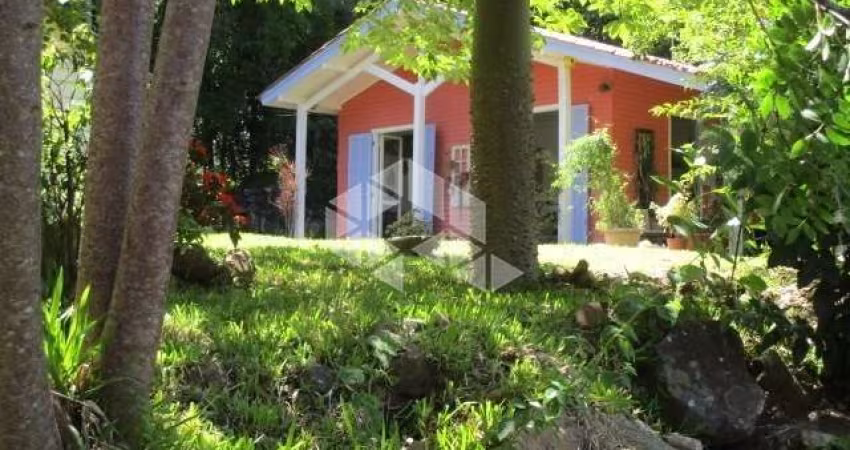 Chácara com moradia em área rural localizada na serra gaúcha, divisa com Nova Petrópolis e Caxias do Sul.