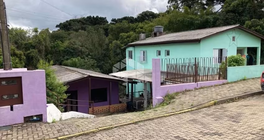 Casa ampla e terreno amplo