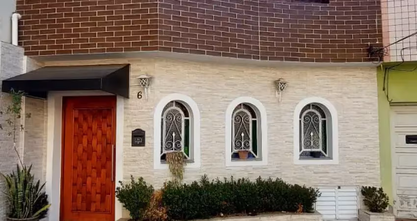 Casa com 3 quartos à venda na Rua Salvador Fiordelisio, 1, Vila Bertioga, São Paulo