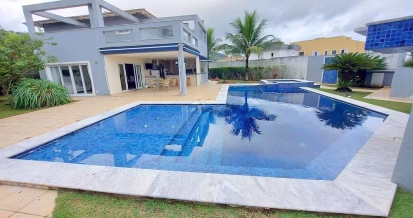 Linda casa, com 6 suítes, 560 m² de área construída, piscina, Enseada