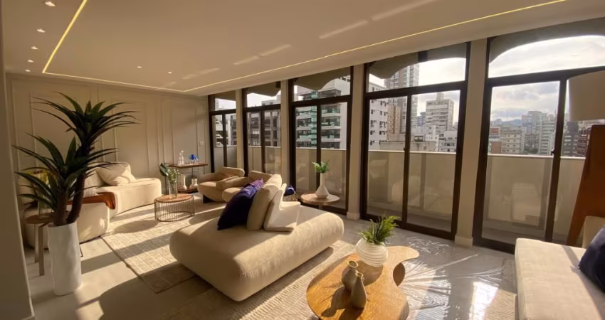 Apartamento retrofit, 270 m², 3 suítes, no bairro Vila Rica, em Santos