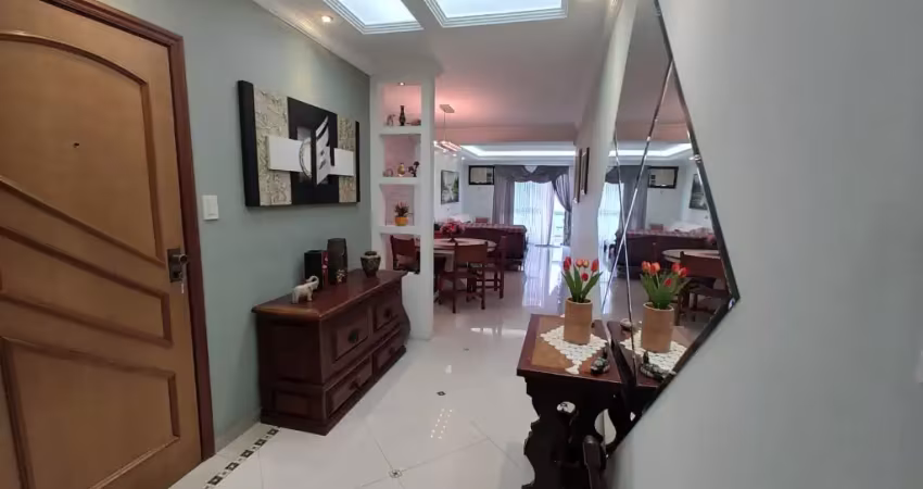 Apartamento á venda, 3 dormitórios, 1 suite, 149 m² no embaré.