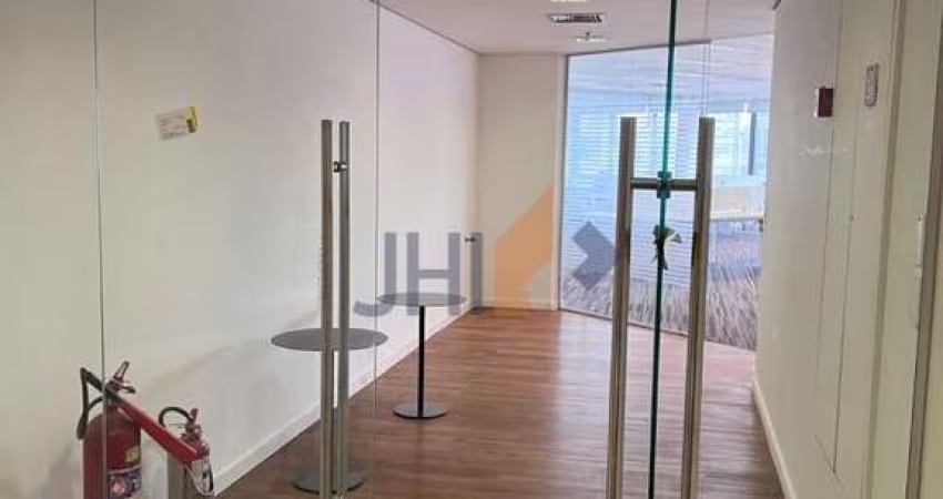 Conjunto comercial com 257 m² na A. Faria Lima para locação