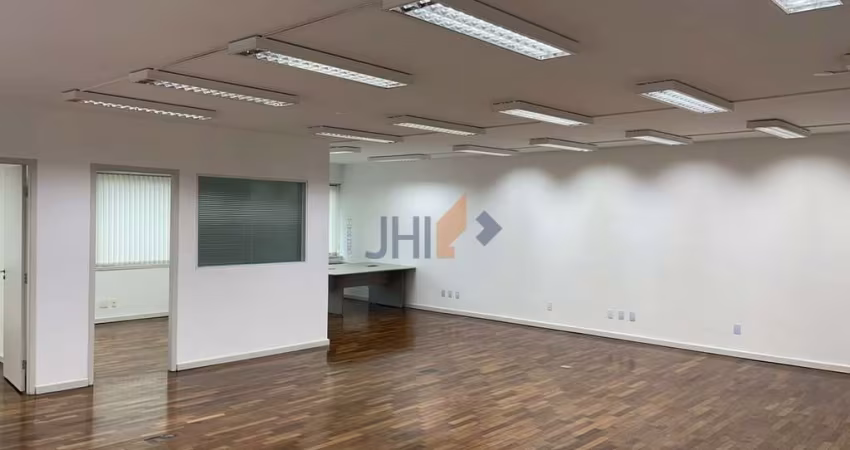 CONJUNTO COMERCIAL REFORMADO, UMA VAGA
