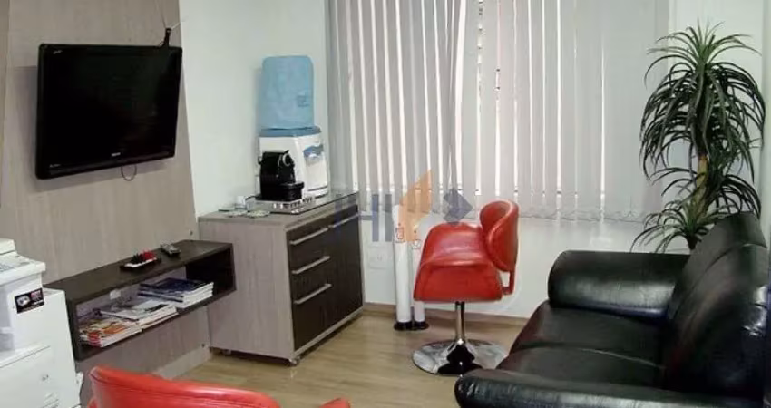 Conjunto comercial  com 289m² úteis com aproximadamente 30 estacoes de trabalho.