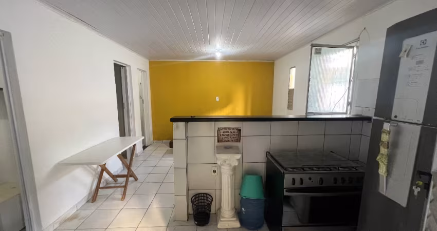 Casa 2/4  próxima a praia