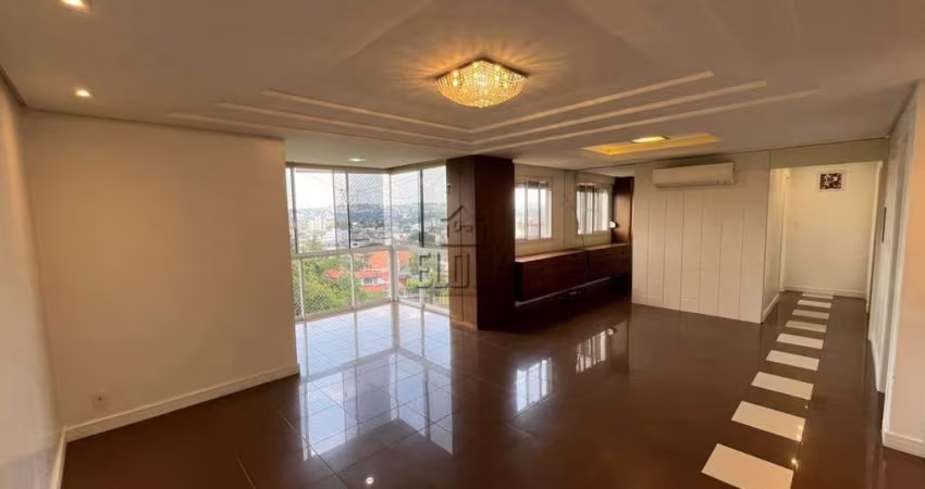 Apartamento amplo com ótima localização, no bairro Morro do Espelho.