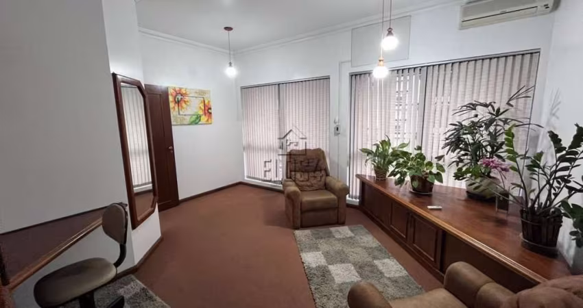 Sala Comercial com Cozinha e Banheiro no Centro de São Leopoldo