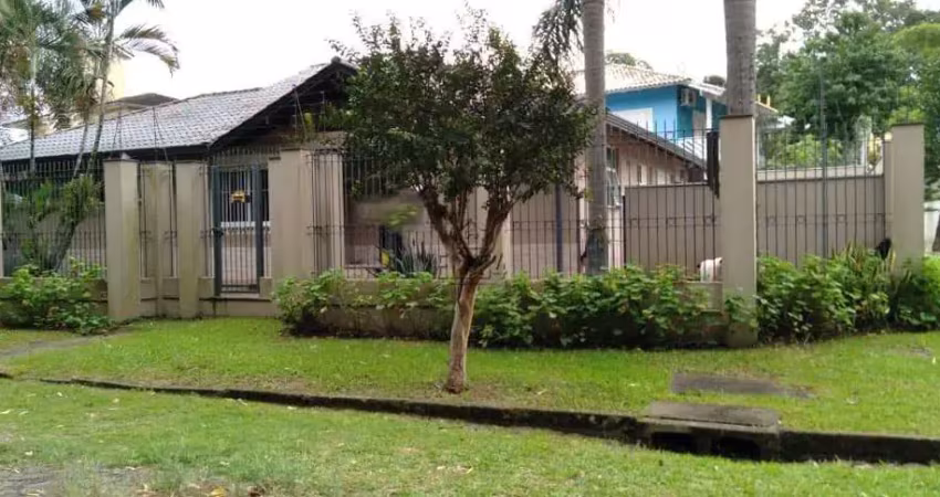 Casa para venda  no Bairro Cristo Rei em São Leopoldo
