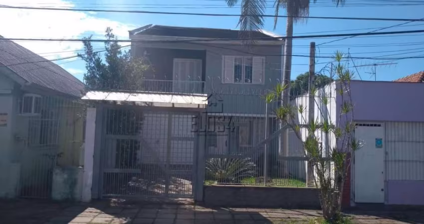 Venda: Casa 3 dormitórios, Semi mobiliada, Centro de São Leopoldo