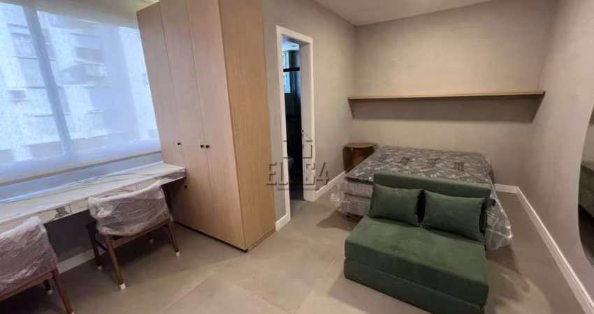 Kitnet mobiliado em São Leopoldo, Padre Réus - Condomínio com piscina e salão de festas
