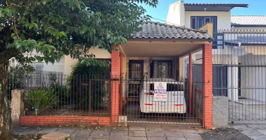 Casa à venda em São Leopoldo - Centro - Semi-mobiliada - Ótima localização