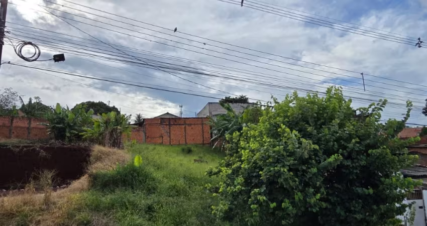 Lindo Terreno rua do Futebol 300m² Londrina