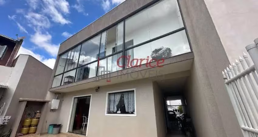 Sobrado com 190m2 em condominio fechado, com terreno, localizado no braga em são josé dos pinhais
