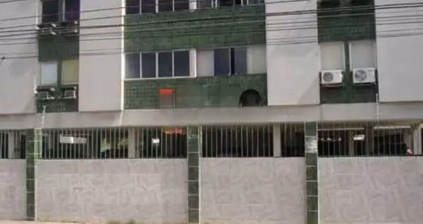 Apartamento à venda com 76M² na Agamenon Magalhaes.