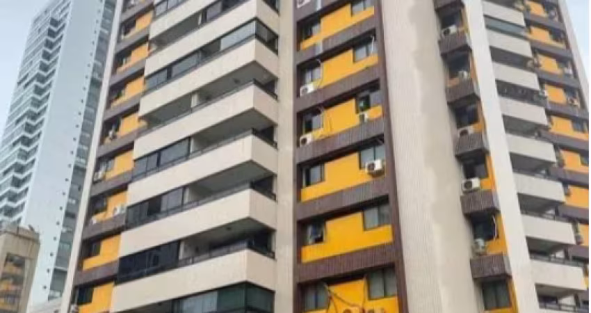 Apartamento à venda em Boa Viagem com 150M², 03 Quartos com Suíte.