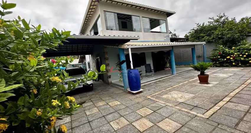 Casa com 4 quartos à venda na Rua Cananéia, 15, São José do Imbassaí, Maricá