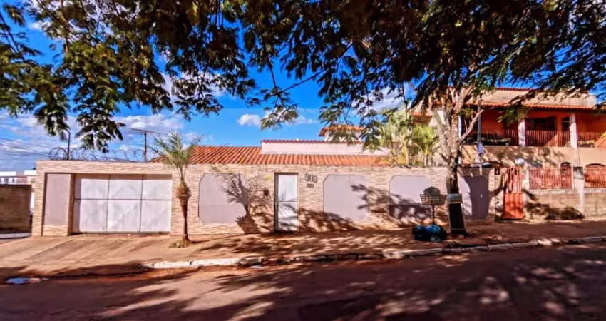 Casa à venda 258m² 5 quartos 4 vagas de garagem - bairro pomissão ii / lagoa santa -mg  excelente localização está na área central da cidade