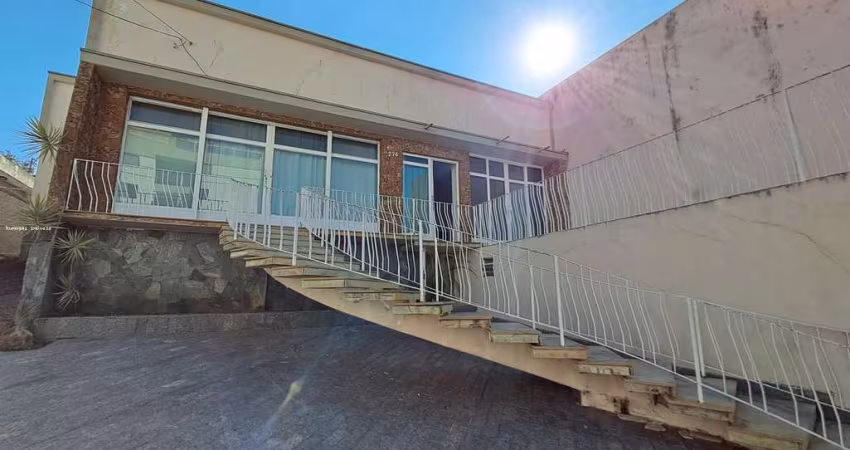 Casa para Venda em Mogi das Cruzes, Parque Santana, 3 dormitórios, 1 suíte, 1 banheiro, 3 vagas