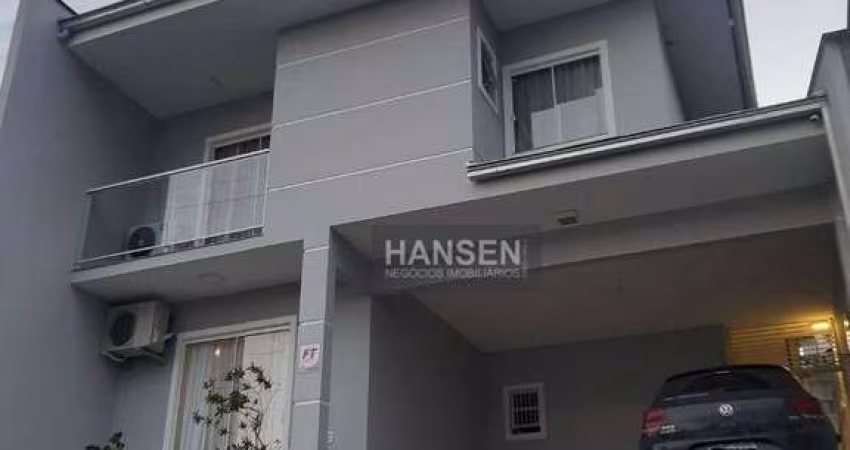 Sobrado com 1 suíte + 2  dormitórios à venda, 190 m² por R$ 1.219.000 - Glória - Joinville/SC