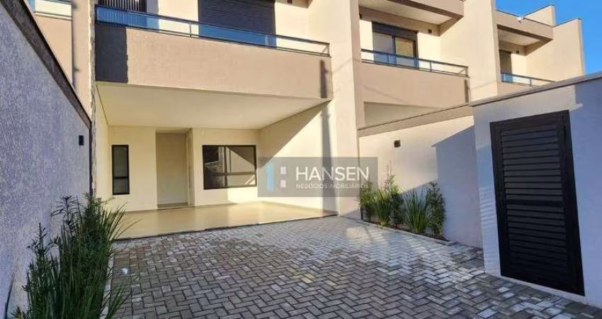 Sobrado com 1 suíte + 2  dormitórios à venda, 156 m² por R$ 840.000 - Anita Garibaldi - Joinville/SC