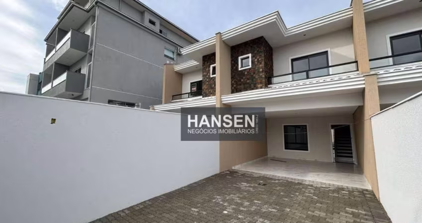 Sobrado/Geminado  com 3 suítes  à venda, 159 m² por R$ 740.000 - Vila Nova - Joinville/SC