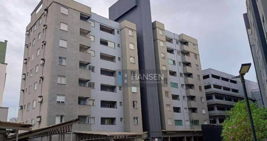 Apartamento com 2 dormitórios para alugar, 52 m² por R$ 2.100 + taxas/mês - Santo Antônio - Joinville/SC