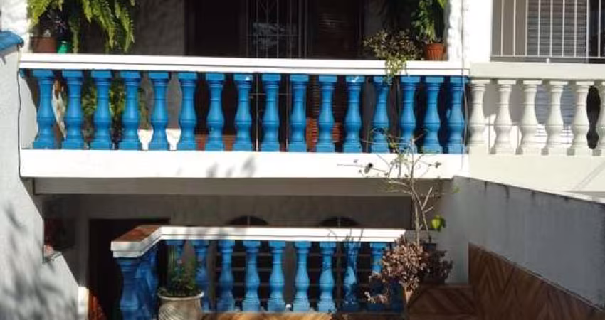 Sobrado de 123m² com 3 dormitórios e vaga de garagem - Jardim Maria Luiza